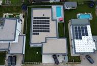 Luxusbungalow mit Pool, loxonegesteuert, Doppelgarage 54 m2 Wohn/Essbereich !!! 3 Meter Raumhöhe