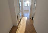 Lichtdurchflutete 3 Zimmer DG-Wohnung mit Terrasse & Klimaanlage im Herzen des 9. Bezirks - Glasergasse