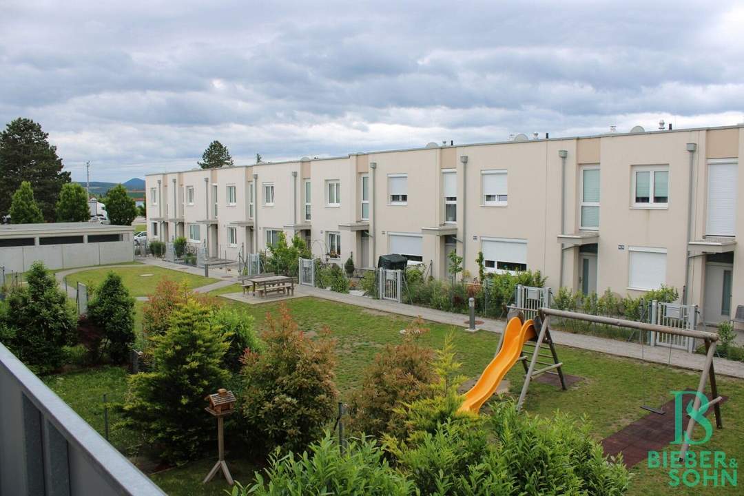 Moderne Familienwohnung mit Balkon