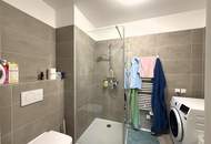 4 Schlafz. und ein großes Wohnzimmer der gehobenen Klasse, inkl. 2 PP // 4 bedr. and a large, upscale living, including 2 parking spaces //