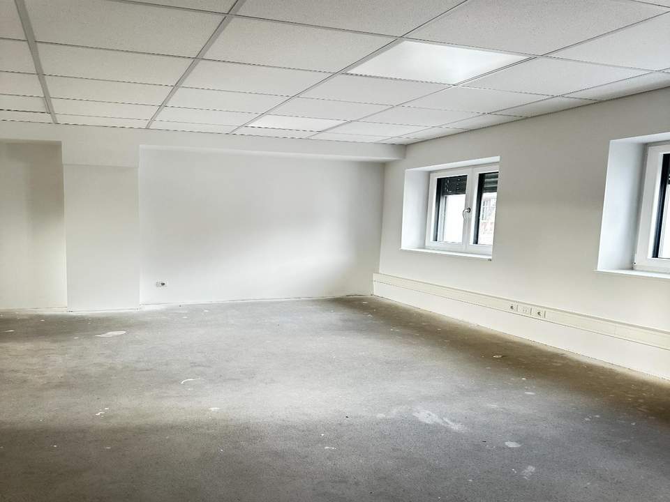 Moderne Bürofläche im Dynacenter zu mieten! 1 Zimmer - 47 m²