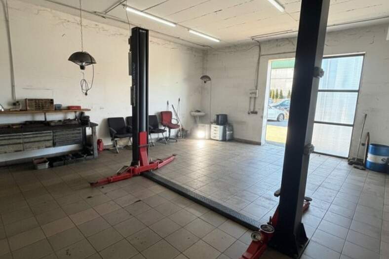Kompakte Gewerbehalle in Sollenau – Miete nur 520€ netto für 48m²! Ideal für Ihr Business! N19, Gewerbeobjekt-miete, 620,00,€, 2601 Wiener Neustadt(Land)