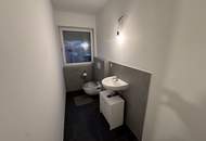 GROßZÜGIGE 4-ZIMMER DACHGESCHOSSWOHNUNG MIT BALKON! SOFORT VERFÜGBAR!