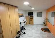 Exklusiver Bungalow mit Einleger Wohnung, Pool & Vollkeller