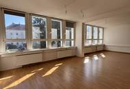 MARKT AM BINDERMICHL: 61 m² (ERWEITERBAR AUF BIS ZU 255,40 m²) mit garantiert bestem Preis-/Leistungsverhältnis - flexibel in Aufteilung u. Gestaltung - Fitnessstudio /Büro-/Ordinationsfläche im frequentierten Nahversorgungszentrum!
