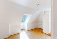 Elegante Dachgeschosswohnung mit Gartenblick, Terrassen und Garage