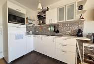 SENSATIONSPREIS! LICHTDURCHFLUTETE DACHGESCHOSSWOHNUNG MIT TERRASSE, TIEFGARAGENPLATZ &amp; PERFEKTEM GRUNDRISS – NUR 400 METER BIS WIEN!