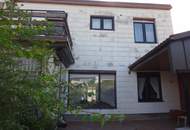 60er-Jahre Einfamilienhaus in ruhiger, zentraler Lage am Oberberg, 7000 Eisenstadt: 6 Zimmer, Terrasse, Garage, Garten - 2 Eingänge (KEINE MAKLER!) (Provisionsfrei)