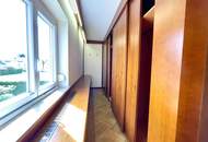 Zentral gelegenes Ein- bis Zweifamilienhaus mit großem Garten und Doppelgarage!