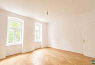 NEU IN DER VERMARKTUNG: Sanierte Altbauwohnung mit Balkon nahe der Schmerz – fast fertiggestellt