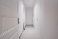 Großzügige Altbau-Residenz mit Balkon, Loggia &amp; drei En-Suite-Bädern