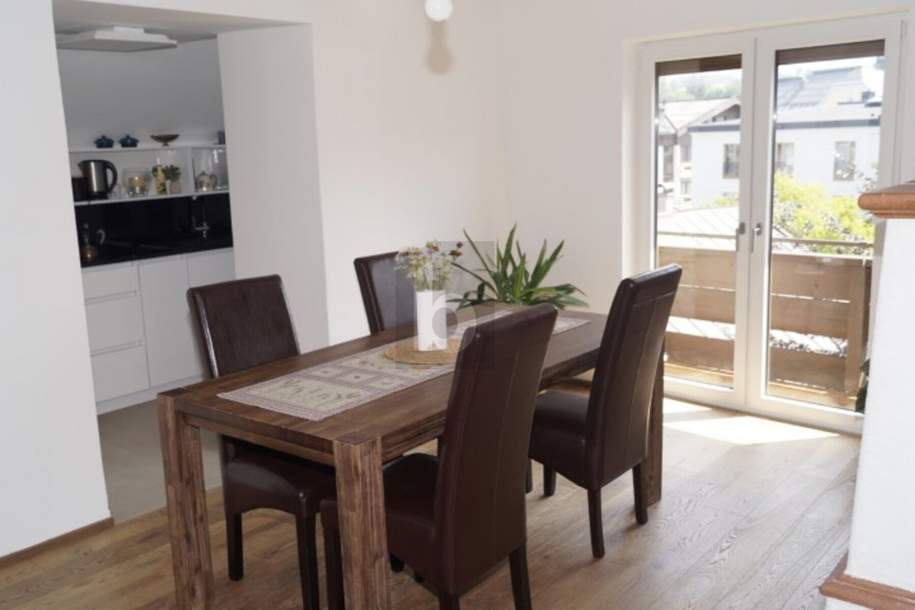 FRISCH SANIERT! ZENTRUMSLAGE MIT BALKON, Wohnung-kauf, 429.000,€, 5760 Zell am See