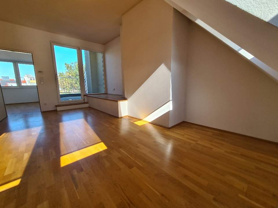 Maisonettewohnung mit 3,47 Rendite - unbefristet vermietete 3 Zimmer Wohnugn mit Innenhofterrasse