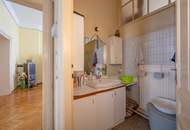 ++Rarität++ Großzügige Stilaltbauwohnung zum Sanieren in Bestage!
