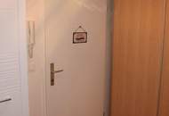Entzückende und helle,-freundliche Familienwohnung mit Balkon und Tiefgaragenplatz in Mödling!