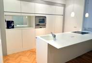 U3 ROCHUSMARKT - UNBEFRISTET - TRAUMHAFTE ALTBAUWOHNUNG IN RUHELAGE