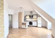Moderne 2-Zi-DG-Wohnung mit Terrasse & Garage