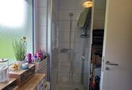 Ruhig gelegenes Wohnhaus mit herrlichem See- und Gebirgsblick und viel Platz