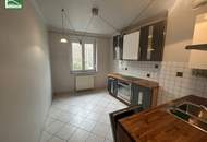 4 Zimmer mit perfekter Raumaufteilung. Gutes Preis-Leistungsverhältnis in direkter U Bahn Nähe! Neubau-Wohnung - gebraucht - U Bahn nur 350m entfernt! Für Eigennutzer und Anleger!