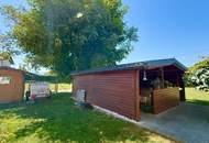 Klagenfurt - Walddorf: Baugrundstück mit Garagengebäude &amp; Gartenhäuschen