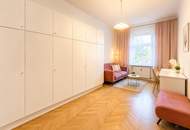 Grazer Altbau-Traum mit Balkon – Stilvoll wohnen in der Hirtengasse