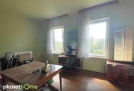 Sanierungsbedürftiges Landhaus in bäuerlicher Lage