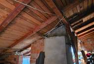 Sanierungsbedürftiges Haus mit Potenzial in attraktiver Lage - ab sofort verfügbar!