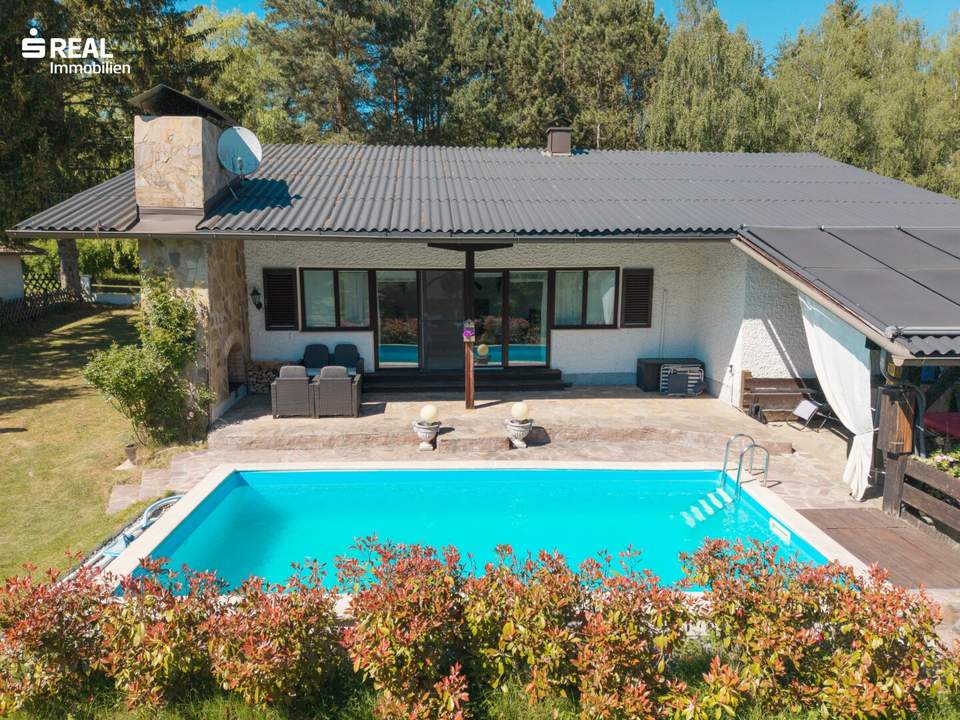 Traumhaus mit schönem Garten und Pool in ruhiger Lage