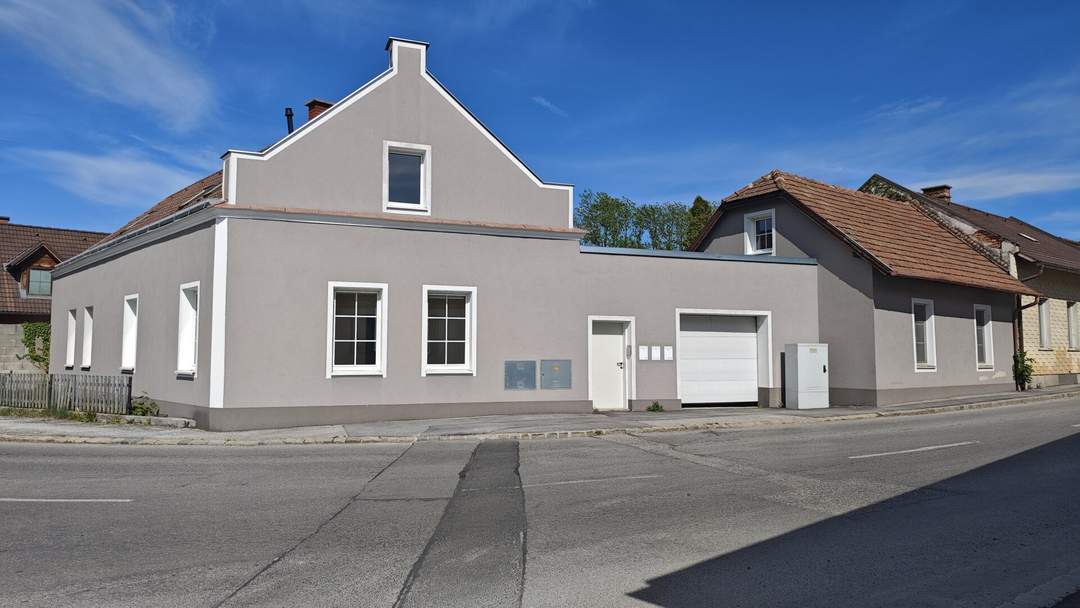 Zinshaus mit drei Eigenständigen Wohnungen mit Garten in zentraler Lage von Ternitz!