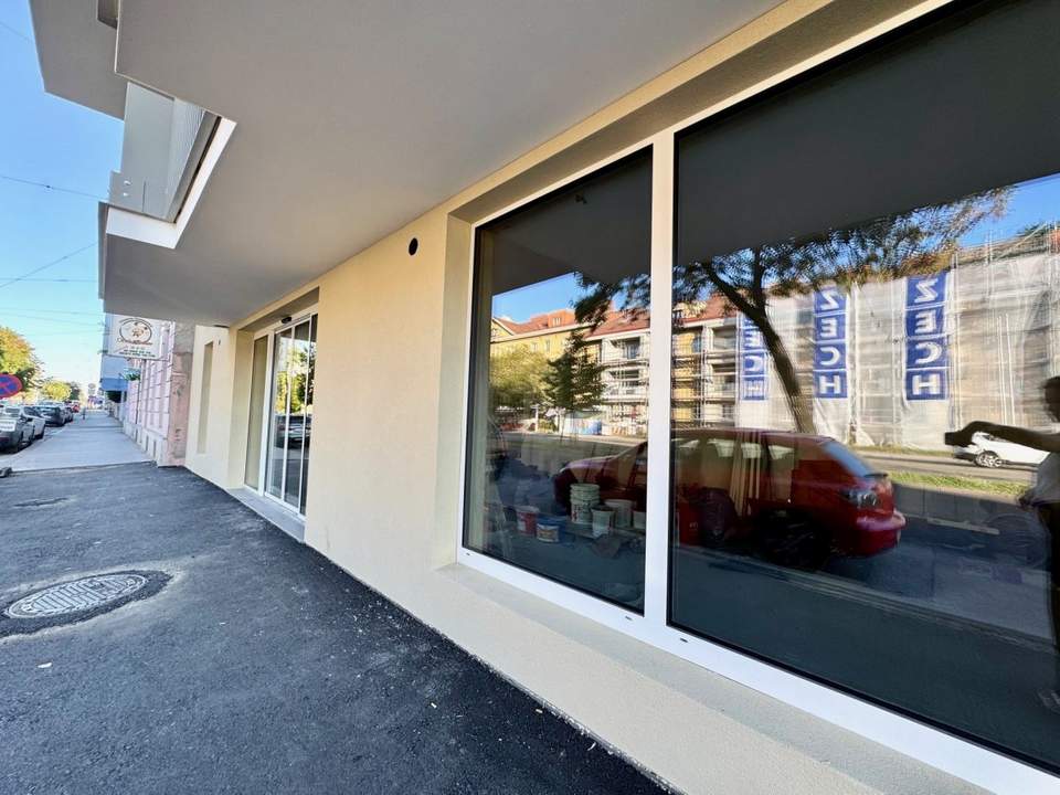 ++ NEUE BUSINESSFLÄCHE ++ mit AUSLAGE im Projekt KARL74