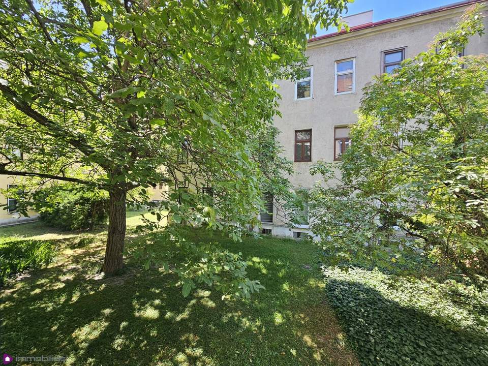Sanierungsbedürftige Studentenwohnung im Herzen von Stadlau...