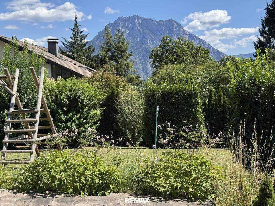 Großzügiges Wohnhaus mit viel Grund in Top Lage von Altmünster