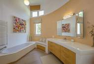 Exklusive Villa mit Pool am See