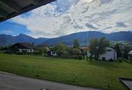 Exklusive 3-Zi.-DG-Wohnung mit Gebirgsblick in ruhiger Lage