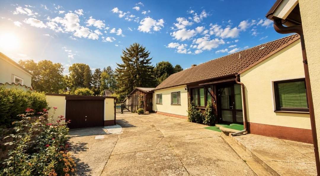 "Traumhaftes Landhaus mit RIESIGEM Grundstück"