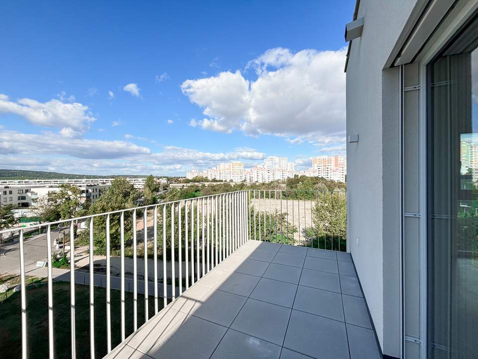 ERSTBEZUG: Traumhafte 4-Zimmer Wohnung Provisionsfrei