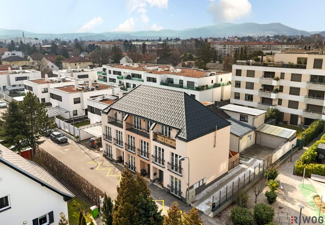 Nachhaltig vermietetes Anlagepaket mit ca. 376m² WNF | Ein Einfamilienhaus und drei Reihenhäuser | HMZ-Erhöhungen für 2026 & 2028 vereinbart