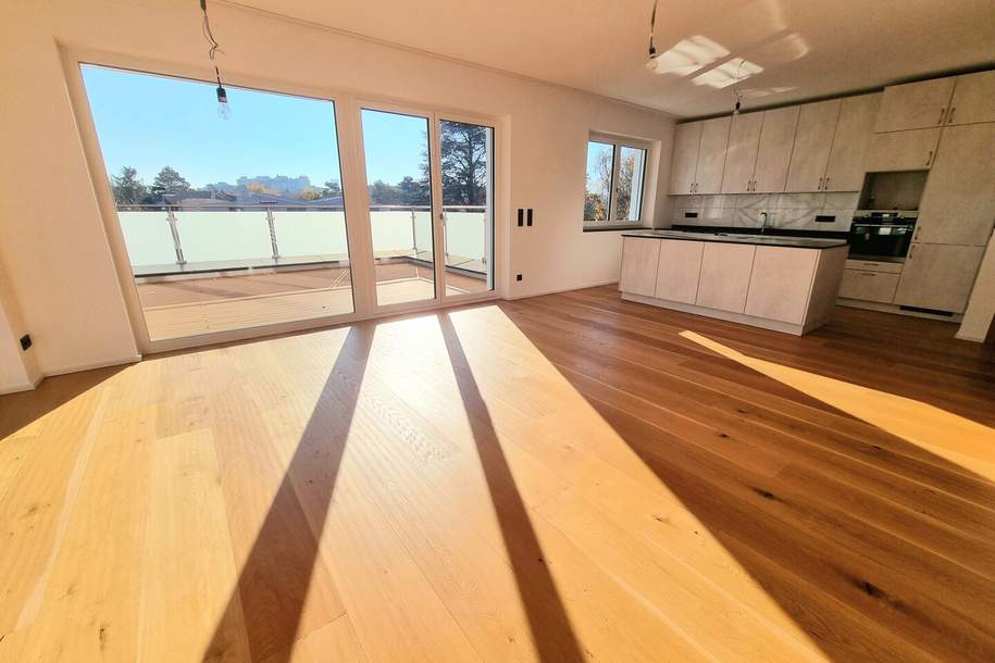 Lebensqualität pur im Dachgeschoss mit Terrasse und Garten! 4 Zimmer + Hochwertige Materialien + Viel Grün und Ruhe + Toller Blick! Ihr Rückzugsort mit WOW-Effekt!, Wohnung-miete, 3.467,20,€, 1210 Wien 22., Donaustadt