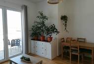 Bbefristet vermietete und klimatisierte 2-Zimmer-Wohnung mit hofeseitiger Terrasse mit opt. Garagenstellplatz!