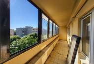 HELLE 2-ZIMMERWOHNUNG MIT GROSSER LOGGIA