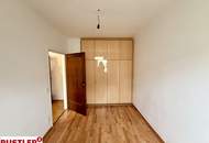 Sanierungsbedürftige 2 Zimmerwohnung mit hofseitigen Balkon - freier Mietzins