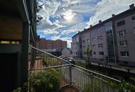 Familienhit! Traumhafte 4 - Zimmer Wohnung mit 63 m² südseitiger Terrasse und Carport