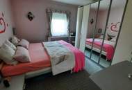 Traumhaftes Haus in Trausdorf-Feriensiedlung I: 3 Zimmer, überdachte Terrasse, Pool & Stellplätze für nur 239.000 €. - WOHNTRAUM