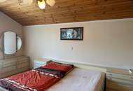 Einfamilienhaus mit Nebengebäude in ruhiger Lage