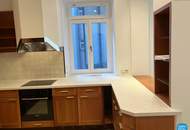 Repräsentative Altbauetage mit Terrasse