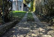 GROSSER SONNIGER BAUGRUND MIT ALTBESTAND