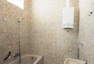 3-ZIMMER-ALTBAU MIT BALKON - SANIERUNGSBEDÜRFTIG IN TOP LAGE!