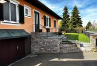 Sehr gepflegter Bungalow mit Terrasse, Garage, Carport und liebevoller Gartengestaltung in ruhiger Lage.