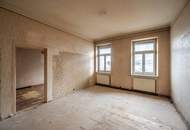 ++KLNB121++ Renovation Opportunity: Well-Located 1-Room Apartment with Airbnb Potential