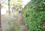 3 nebeneinanderliegende Baugrundstücke mit Altbestandsgebäuden!